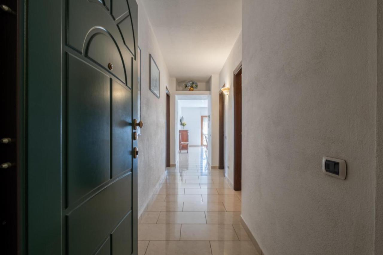 Dimoras Ampio Appartamento Centrocitta Olbia Exteriér fotografie
